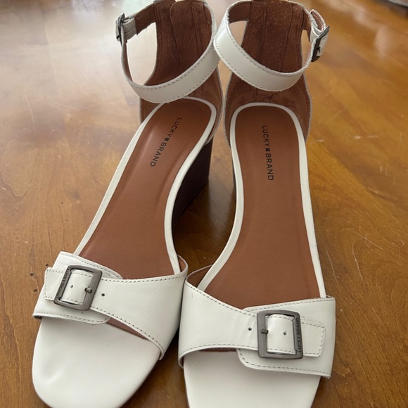 Lucky Brand “Jodella” White Leather Wedge Sandals, Size 8 EUC - Picture 4 of 8